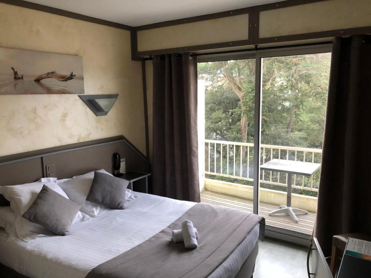 Hotel Le Christina La Baule-Escoublac Bagian luar foto