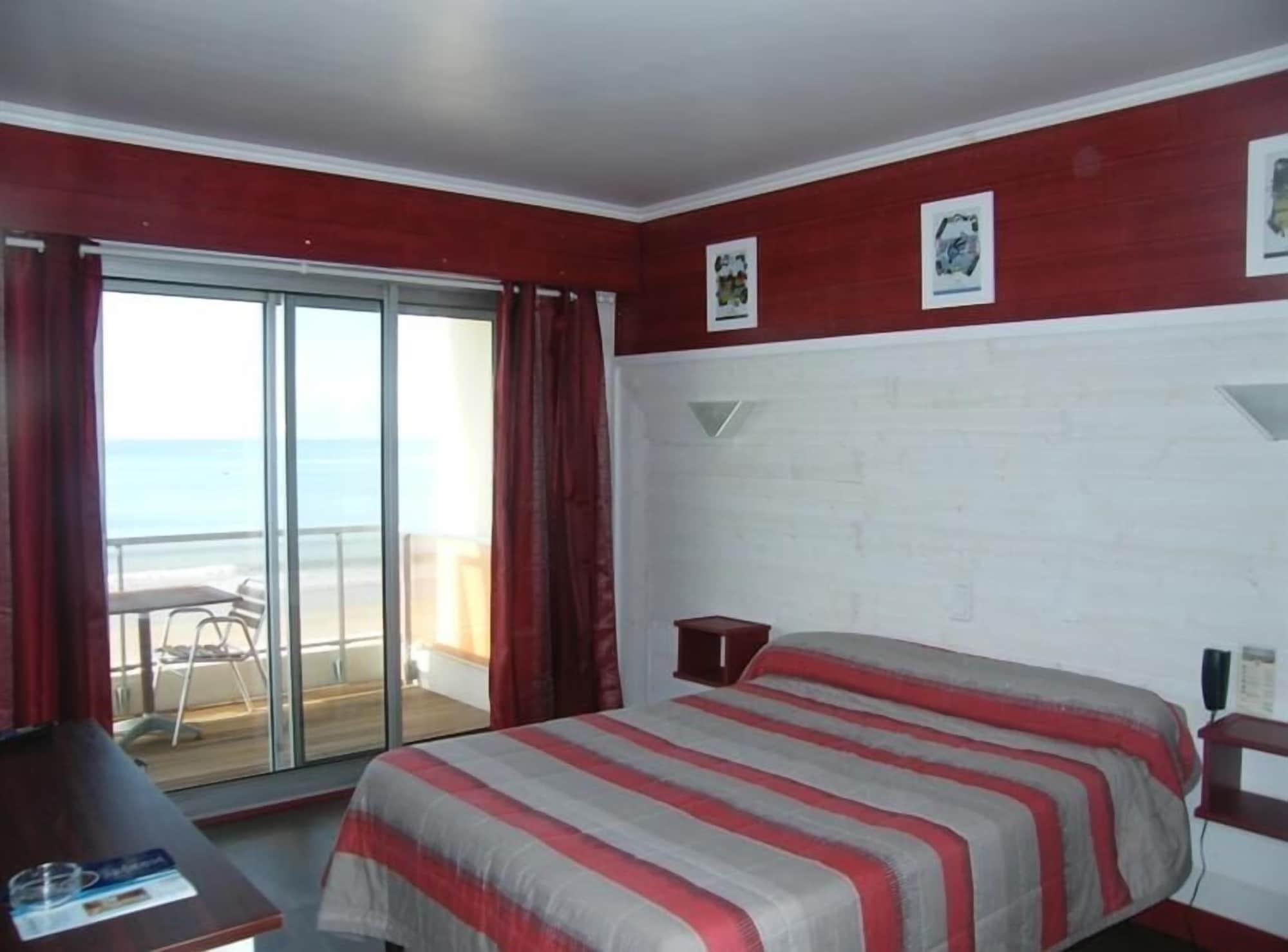 Hotel Le Christina La Baule-Escoublac Bagian luar foto